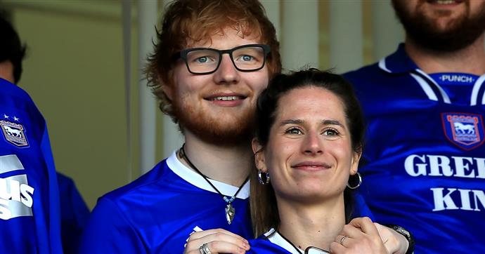 sorpresa ed sheeran e cherry seaborn stanno aspettando il loro primo figlio insieme i migliori consigli di intrattenimento moda bellezza fitness e cibo e la possibilita di acquistare tutto in un