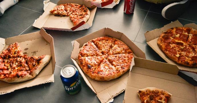 Wie lange hält Pizza im Kühlschrank? Die Antwort könnte Sie überraschen